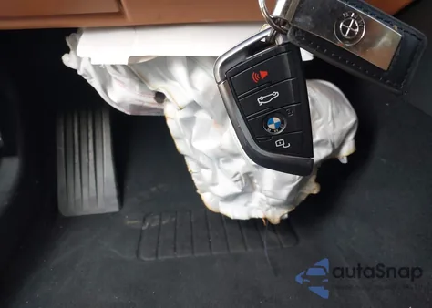 2020 BMW 330I xDrive z USA, uszkodzony, nr VIN 3MW5R7J09L8B29171